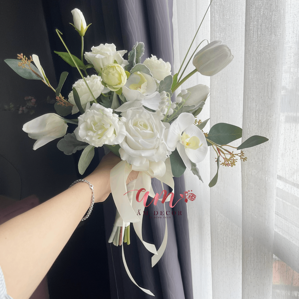 SNOWIENN FLORAL WEDDING