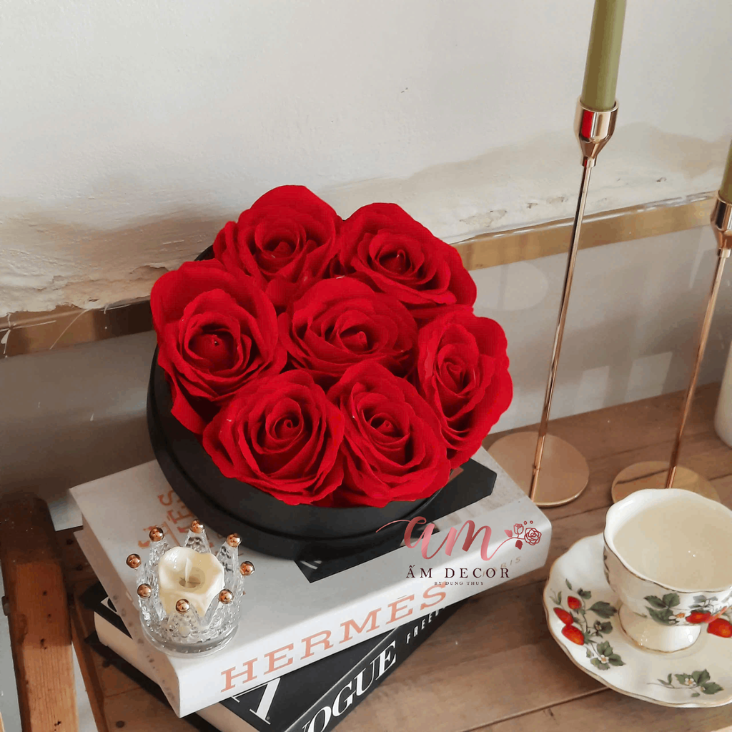 ROSIE GARNET BOX