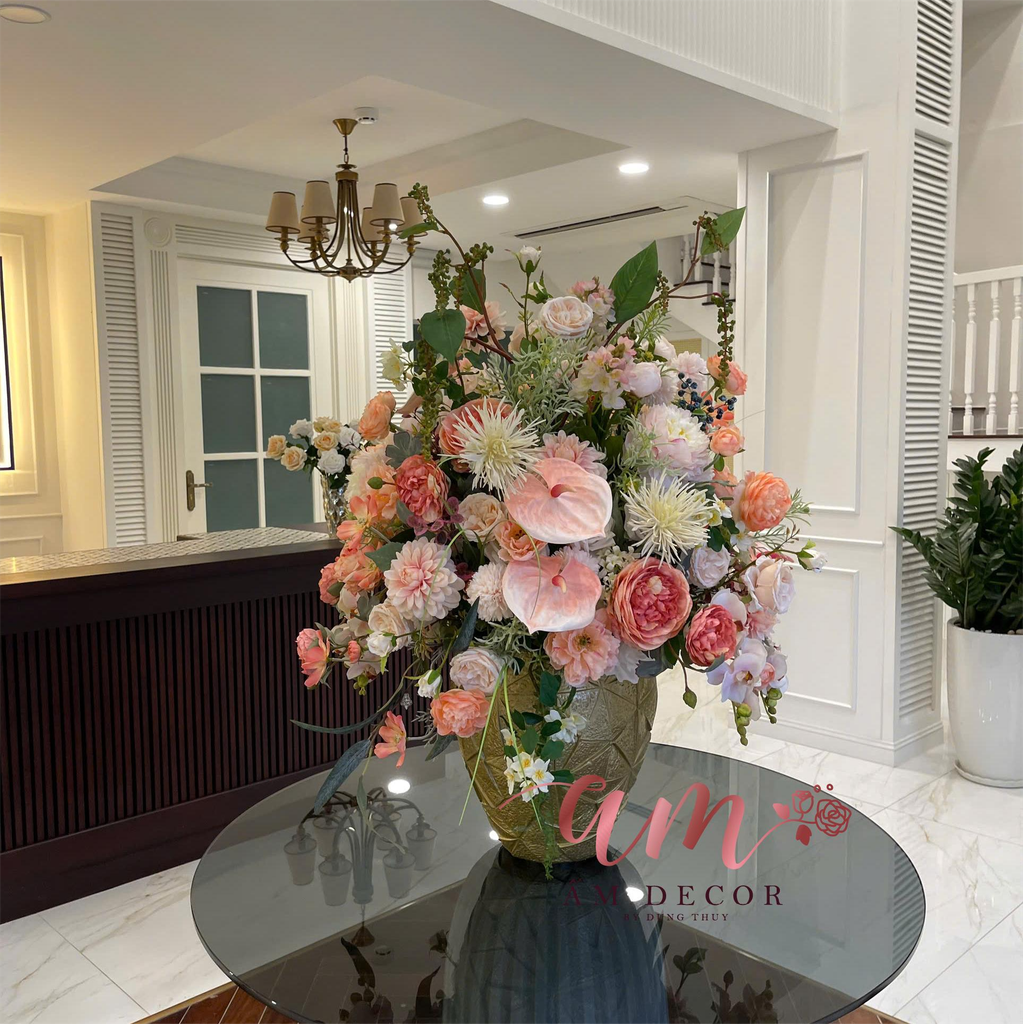 BÌNH HOA AUDREY LUCINDA