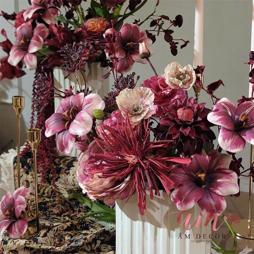 SET ARTISTIC LYSSA FLOWER