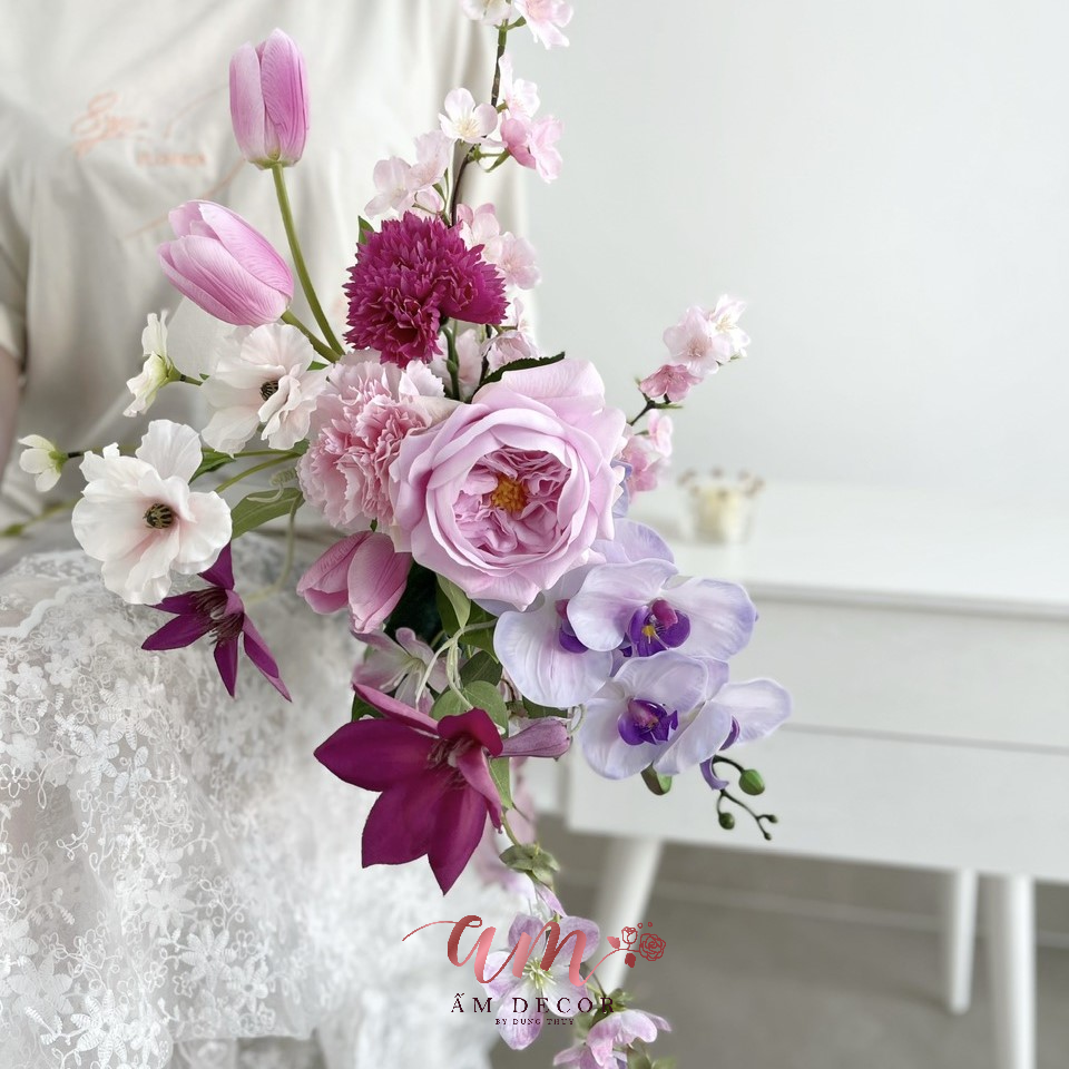 MYSTERY FLORA WEDDING