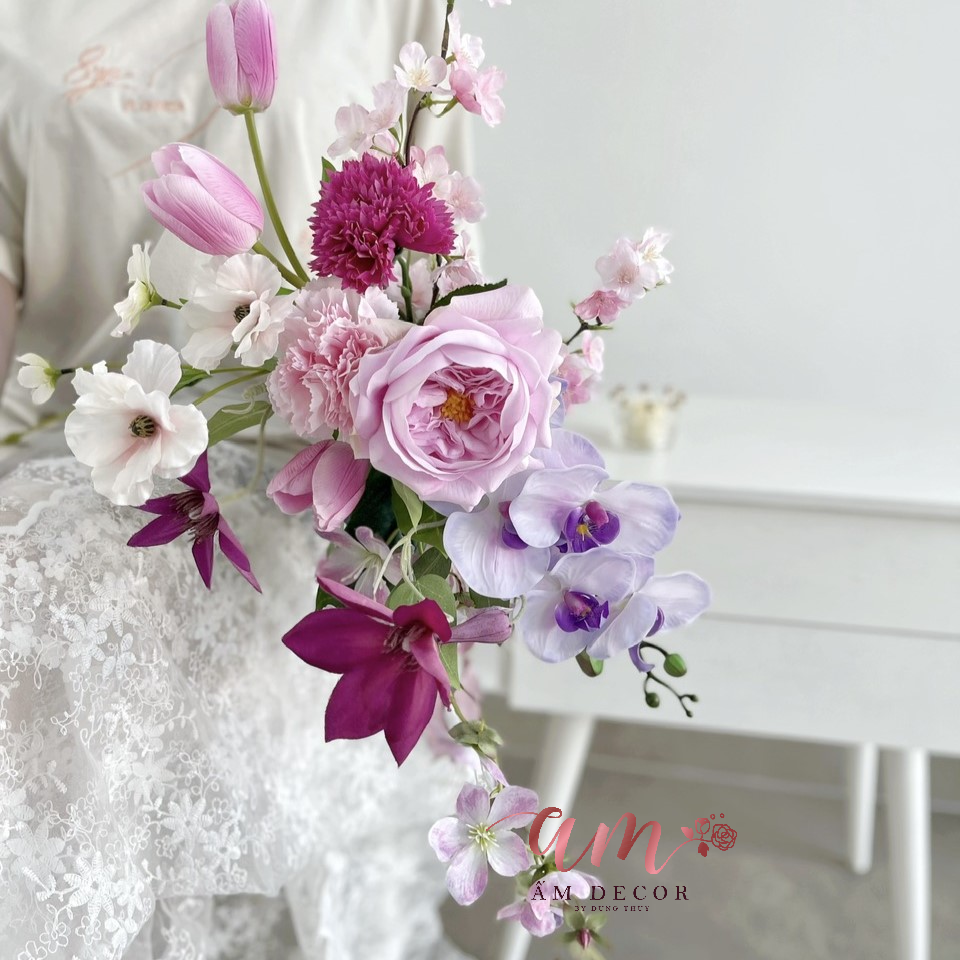 MYSTERY FLORA WEDDING