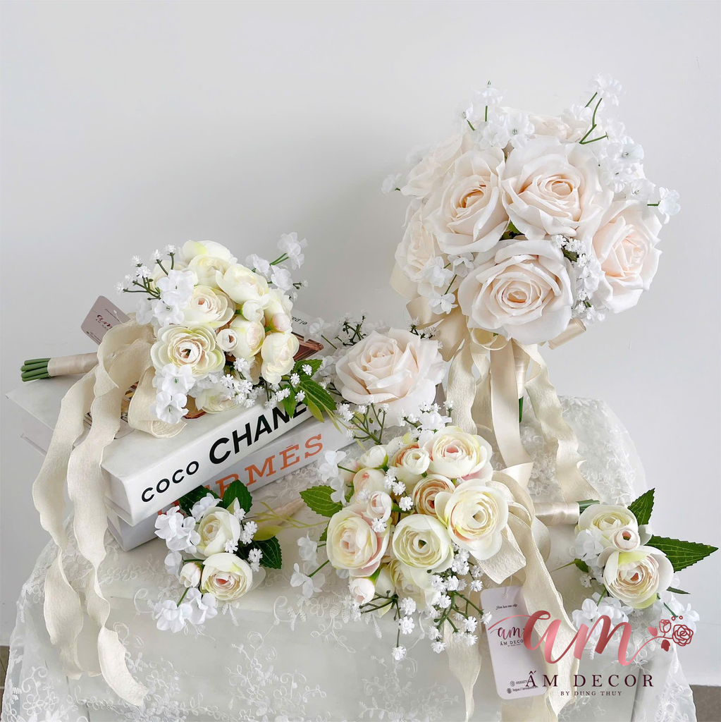 Creamdust Poetry (Mini Bouquet Wedding for Kids)