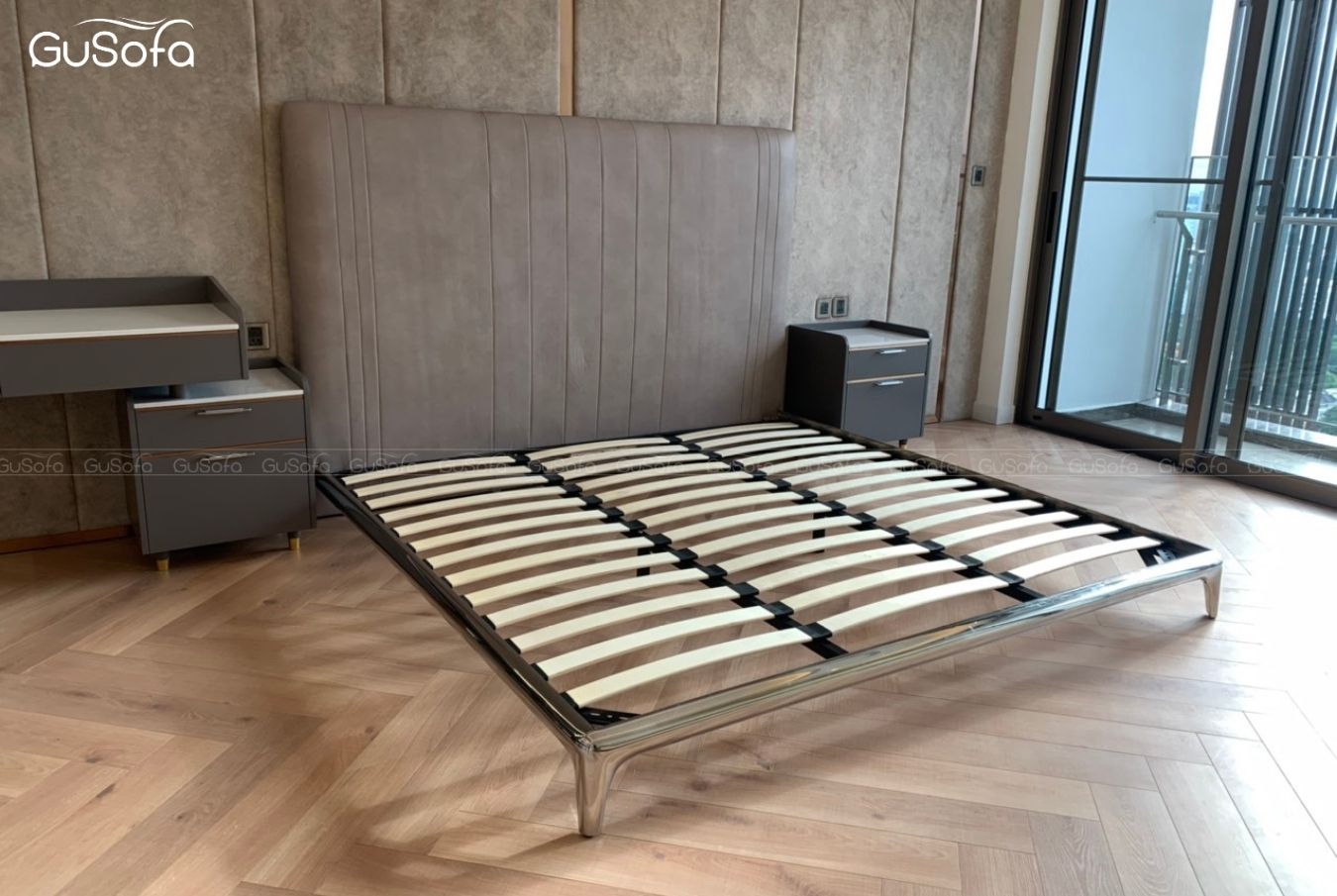  Giường BED13 lưng cao 1,8m x 2,0m  bọc da tổng hợp Microfiber 