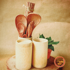 Ly Nước Và Ống Đựng