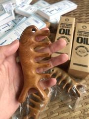 Combo Lược Matxa Gỗ Bách Xanh và Dầu Dừa Lăn (1 set)