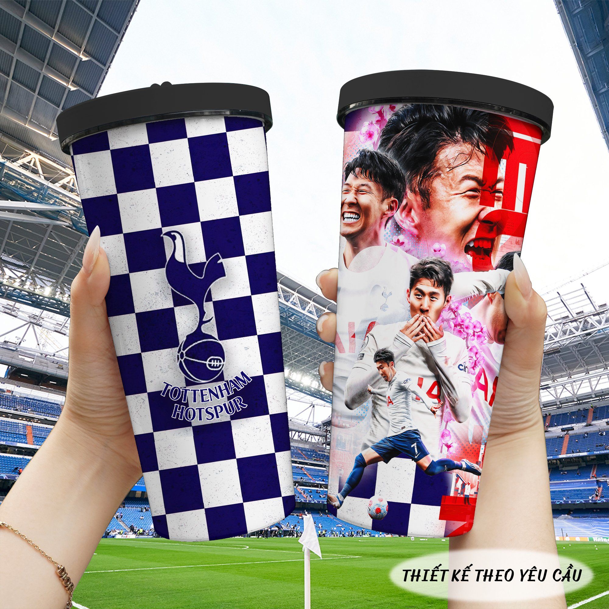  Logo CLB Bóng Đá Nền Caro Kết Hợp với Cầu Thủ Go Drink Fan Bóng Đá Ly giữ nhiệt 740ml In Tên, Hình Ảnh Theo Yêu Cầu 