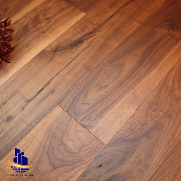 sàn gỗ Óc chó mỹ ( 15x90x450 )