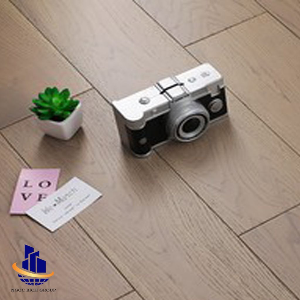 Sàn gỗ Binyl Pro 12mm BT1579