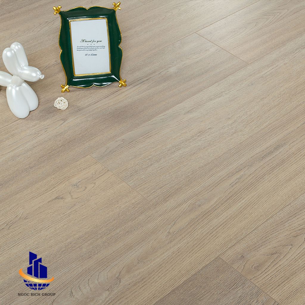 Sàn gỗ Maxwell 12mm M04