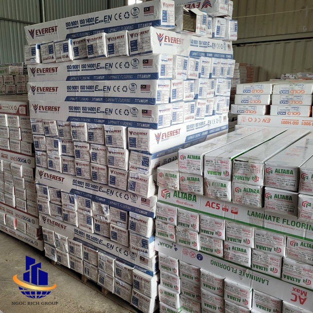 Sàn gỗ everest cốt đen 12mm E839