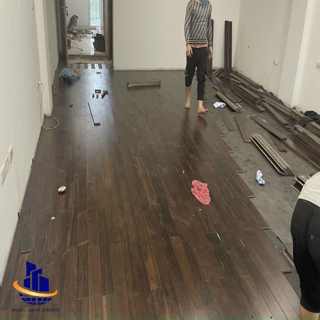 Sàn Gỗ Teak Lào (15x90x750)