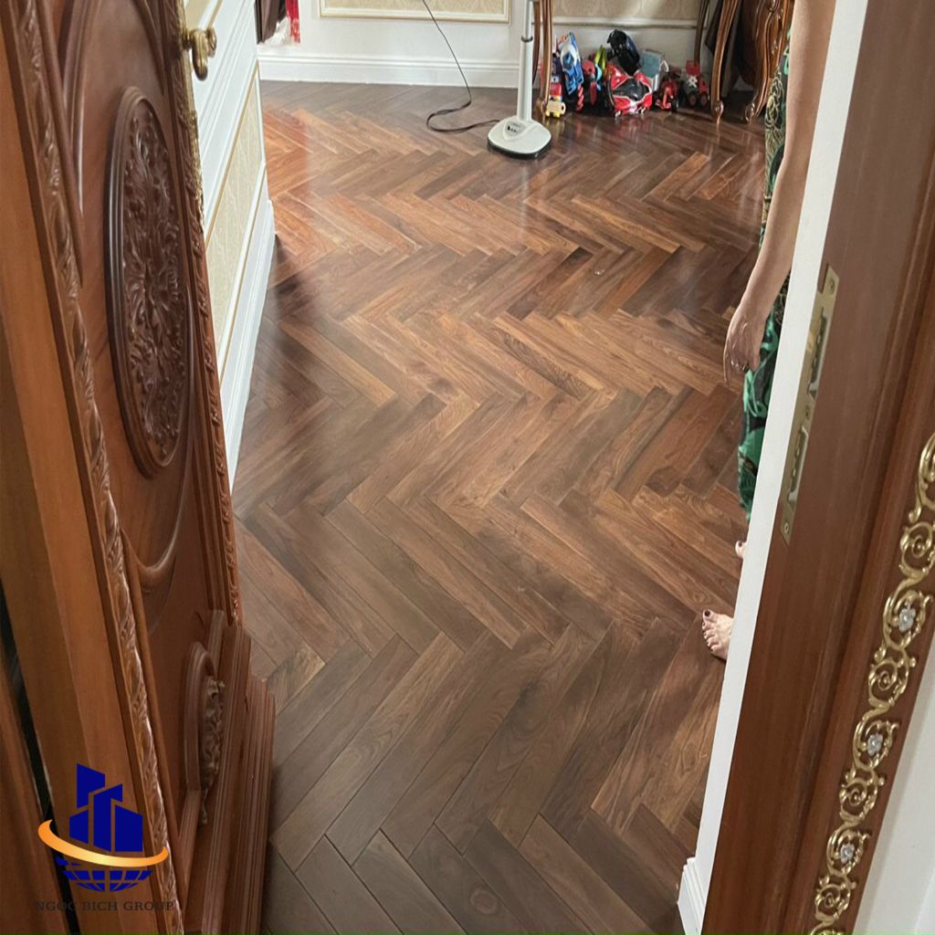 Sàn Gỗ Kaindl Xương Cá 8mm – K4439