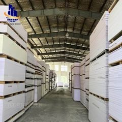 Tấm nhựa PVC than tre ghi đậm siêu bóng 17mm 0.6g/cm3