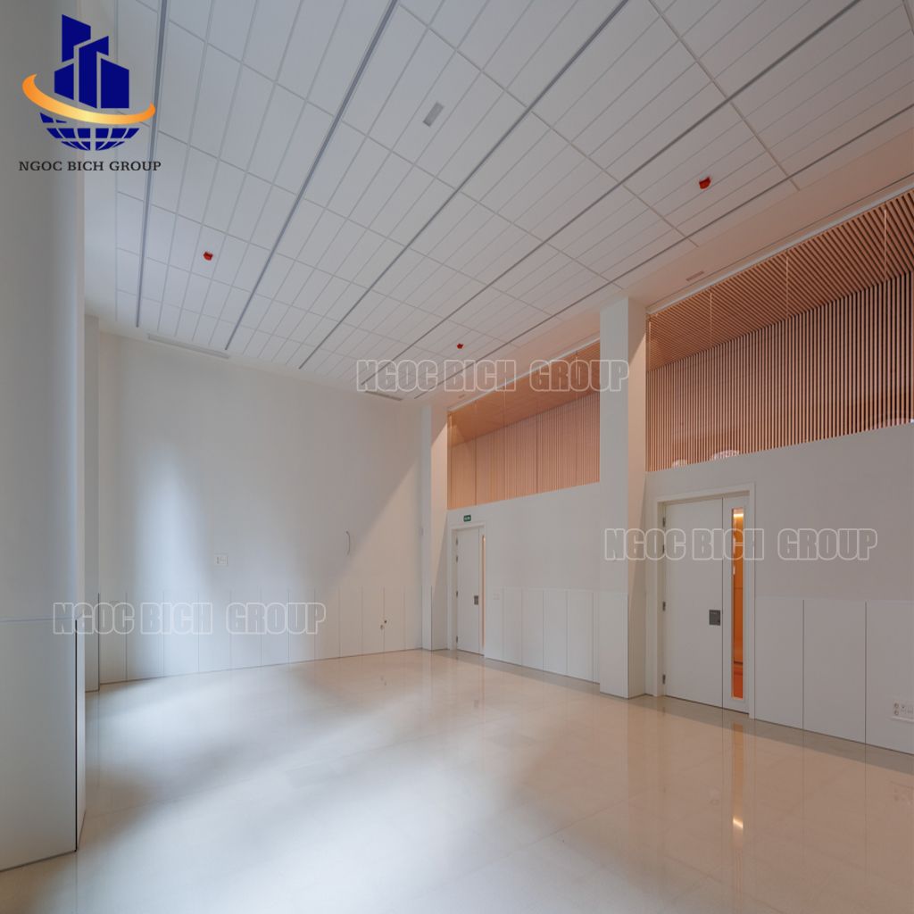 Gỗ tiêu âm đục lỗ Remix 9mm lõi xanh chống ẩm