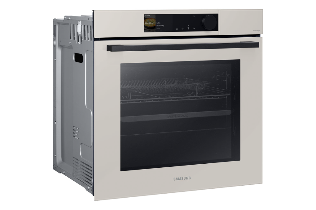 Lò nướng Samsung Bespoke NV7B6675CAA/SV