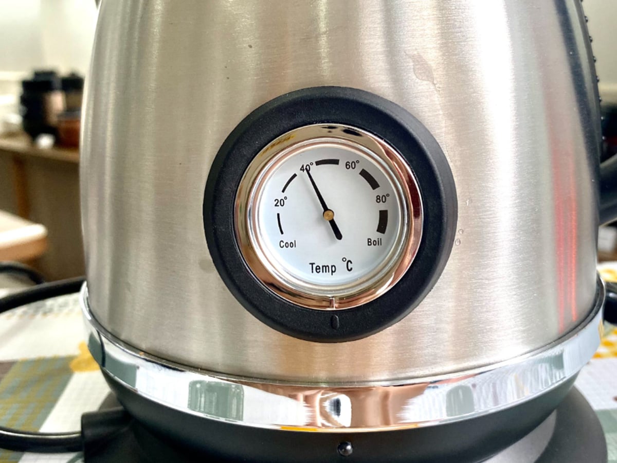 Trang bị đồng hồ hiển thị nhiệt độ 