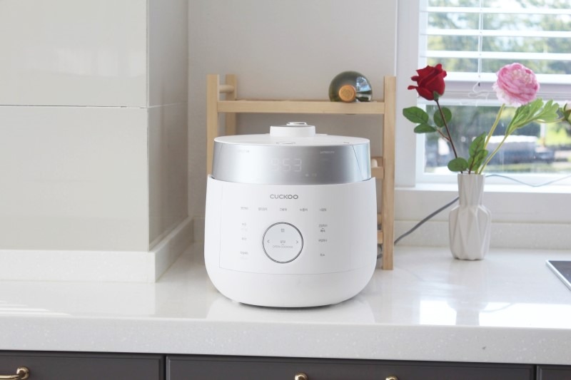 Nồi cơm điện cao tần áp suất kép Cuckoo CRP-LHTR0610FW 1.08 Lít (Nội Đ