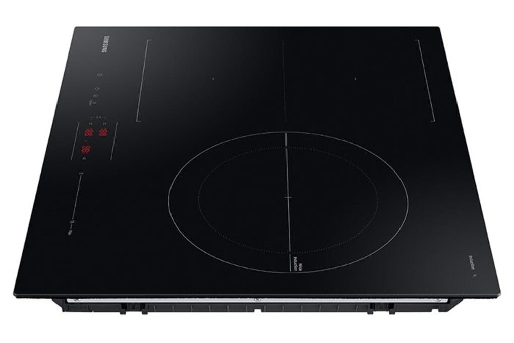 Bếp từ ba vùng nấu Samsung NZ63B5046FK/SV