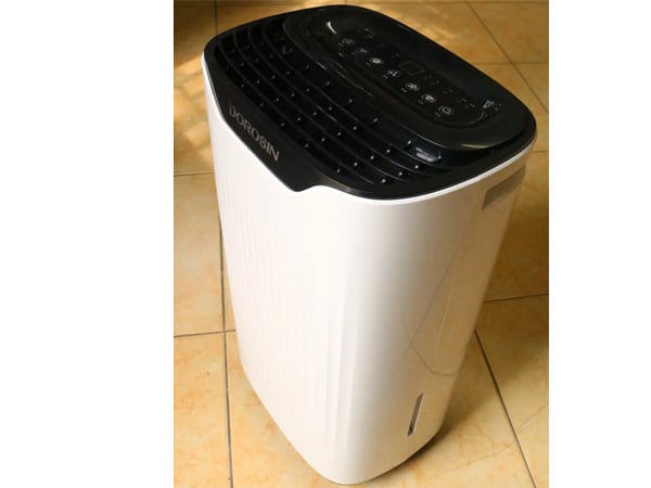Máy hút ẩm Dorosin ER-612 (12 lít/ngày) có thiết kế khá gọn gàng