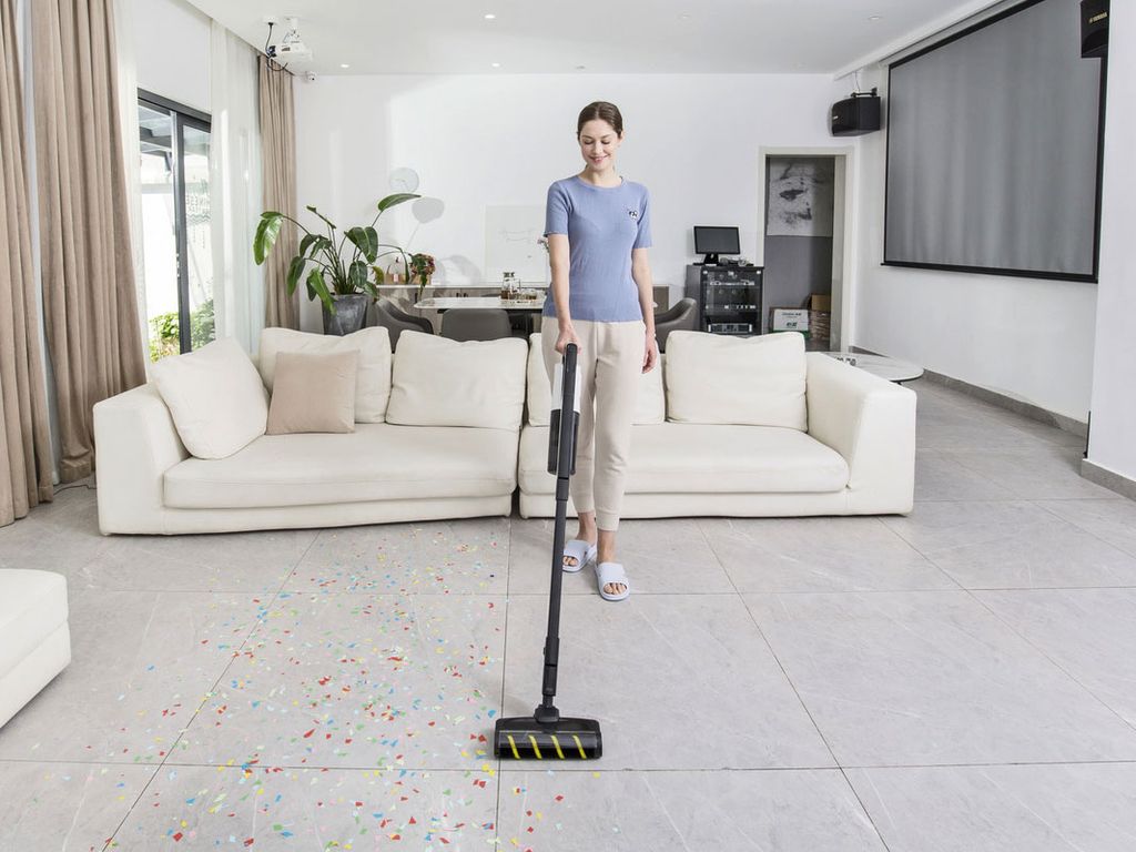 Máy hút bụi cầm tay Karcher VC 4s