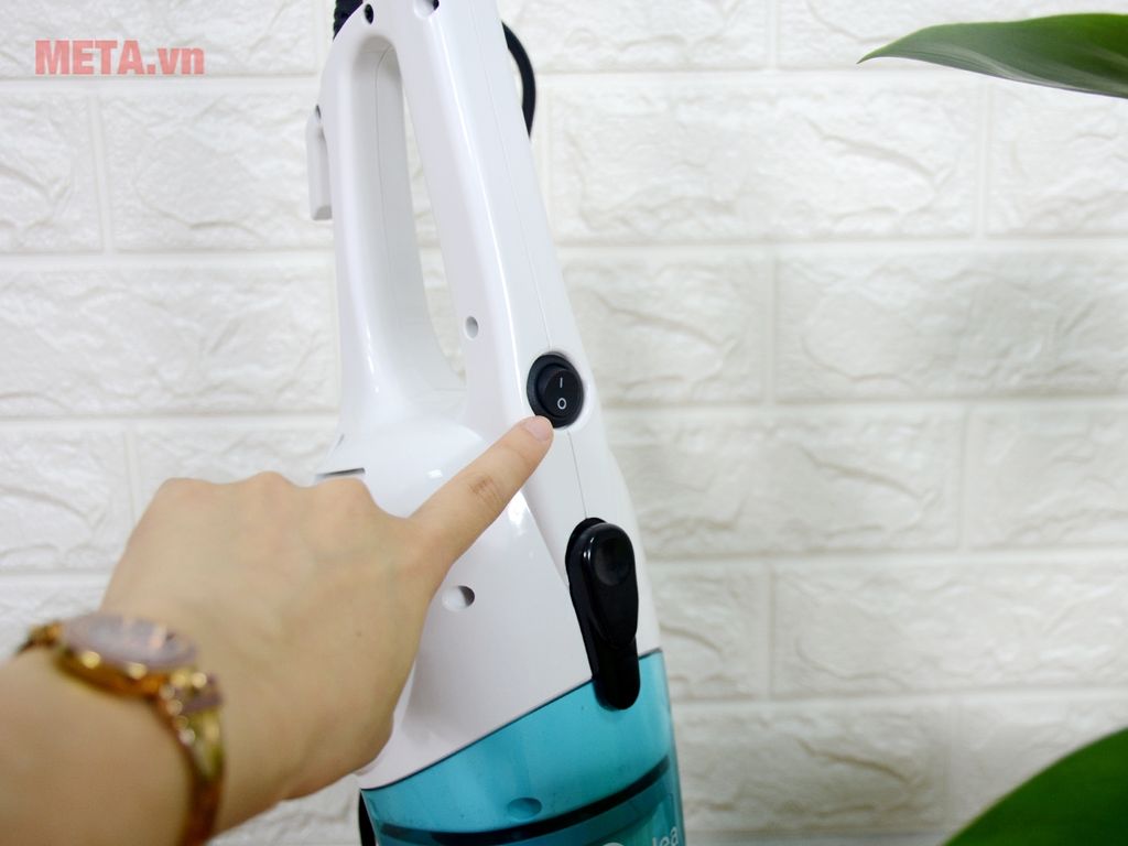 Máy hút bụi cầm tay Midea MVC SC861