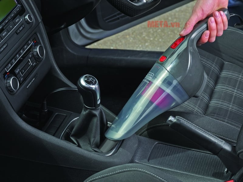 Có đầu hút khe và đầu hút bàn chải đi kèm Máy hút bụi