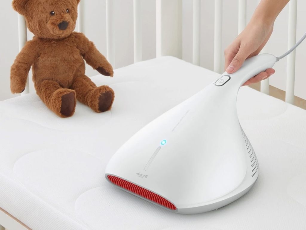 Máy hút bụi diệt khuẩn UV đệm giường, chăn nệm, Sofa Deerma CM800