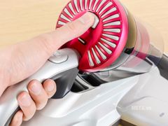 Máy hút bụi trên giường Tiross TS9305