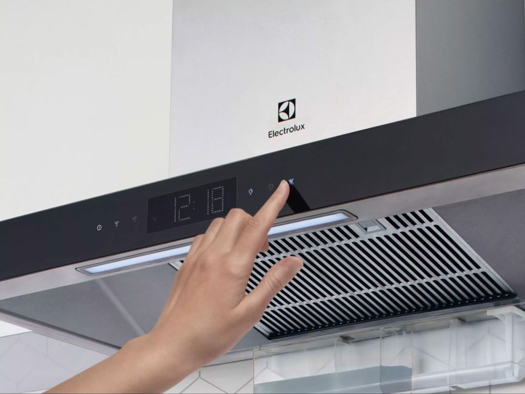 Máy hút mùi Electrolux ERF726SBA