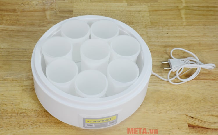 Máy được đi kèm 8 cốc đựng tiện dụng