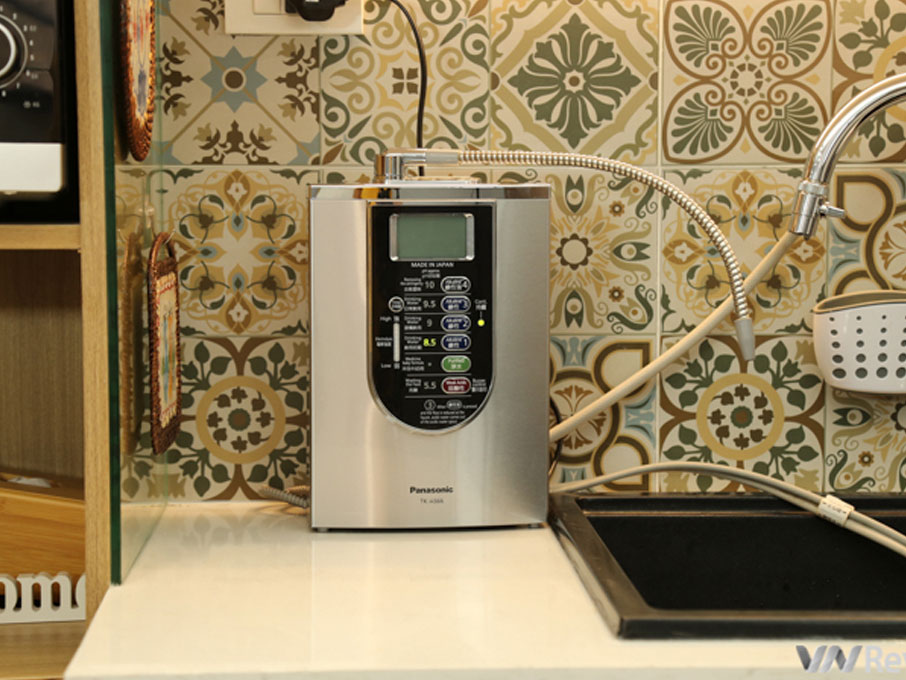 Kiểu dáng máy lọc nước nhỏ gọn, sang trọng Máy lọc nước Ion kiềm Panasonic
