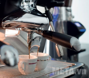 Máy pha cà phê cho những tách cà phê hoàn hảo Máy pha cà phê cho những tách cà phê hoàn hảo