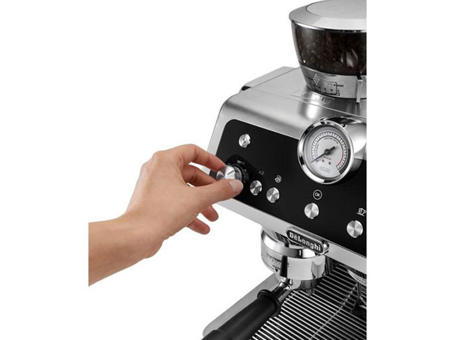 Máy pha cà phê Delonghi La Specialista EC9335.M