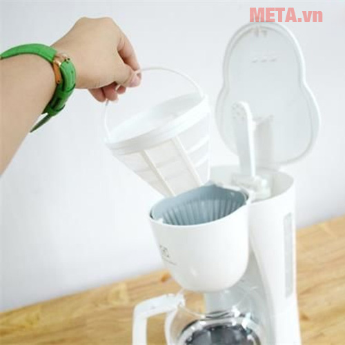 Electrolux ECM1303W có chất liệu cao cấp Electrolux ECM1303W có chất liệu cao cấp