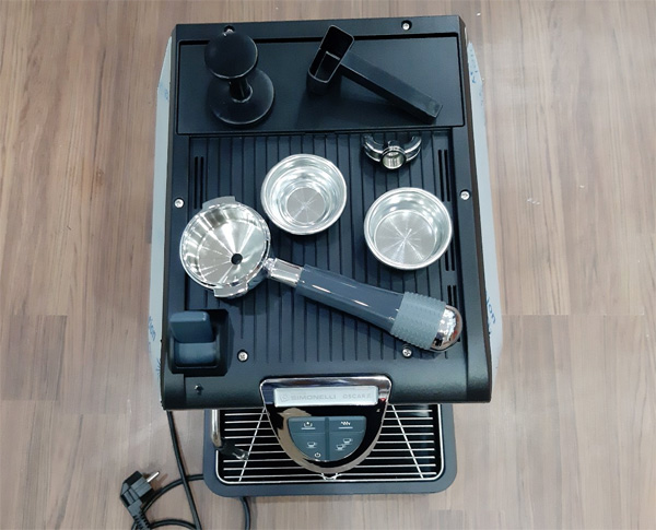 Máy pha cà phê chuyên nghiệp