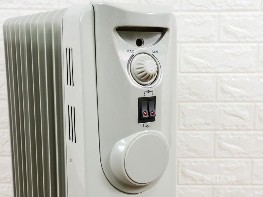 Máy sưởi dầu Tiross TS924 11 thanh
