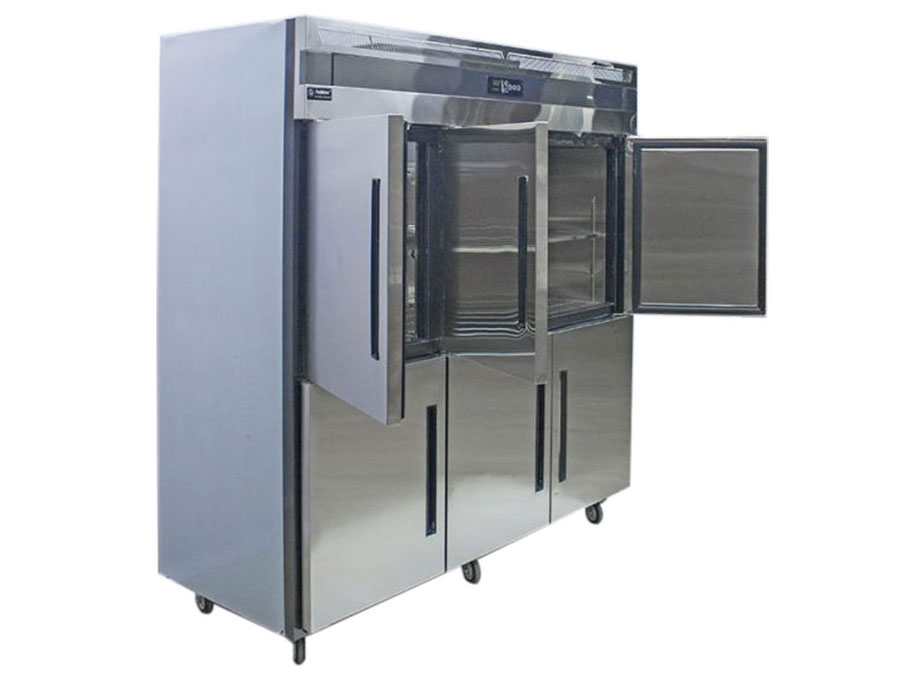 Tủ đông đứng có 6 bánh xe Tủ đông đứng