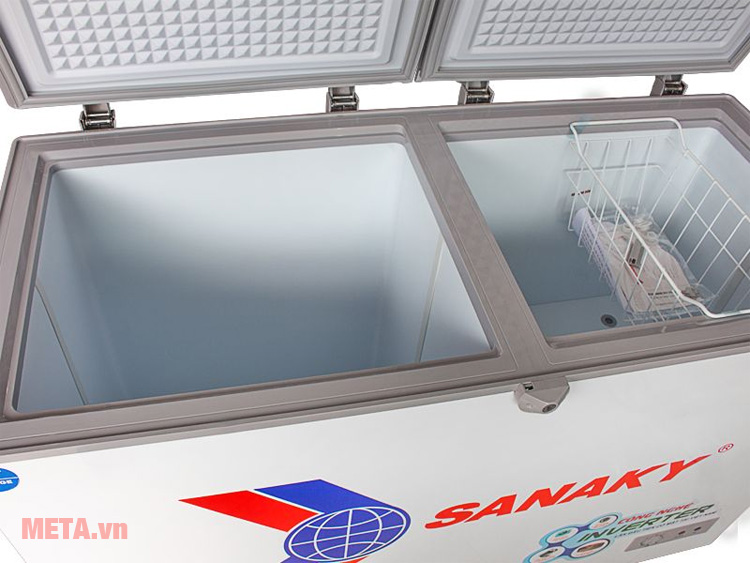 Tủ đông Sanaky được thiết kế 2 ngăn 