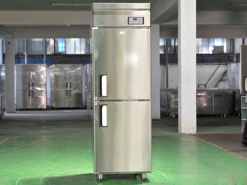 Tủ đông Inox công nghiệp Happys HWI-25CF (500L, 2 cánh, có quạt)