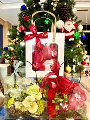 Túi Quà Giấy Kèm Hoa Vải