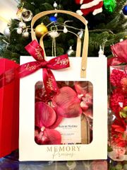 Túi Quà Giấy Kèm Hoa Vải