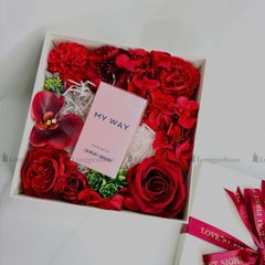 Combo hộp quà và hoa to