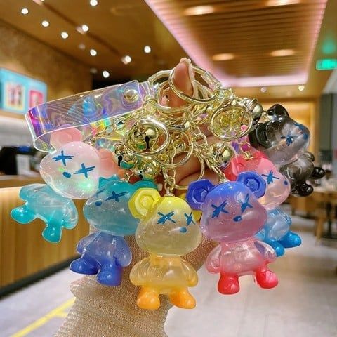 Móc khóa Bearbrick Trong Ombre Dây Hologram