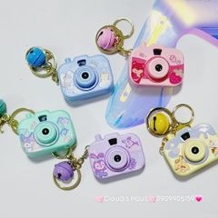 Móc khoá Máy Ảnh Có đèn Hoạt hình Sanrio & Lotso có chuông