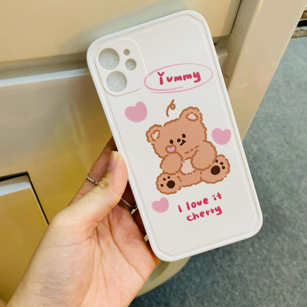 Case Ốp điện thoại iPhone Gấu chất bóng dẻo form vuông nền trắng