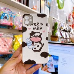 Case ốp điện thoại iPhone Bò Sữa bình sữa nhám da nền trắng ( 2 mẫu )