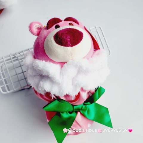 Bó Hoa Gấu Bông Gấu Dâu Lotso Nơ Xanh