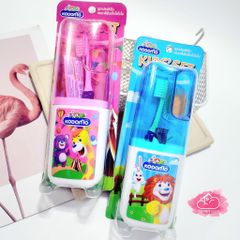 Combo Bàn chải và kem đánh răng cho bé (2 màu) - có hộp đựng