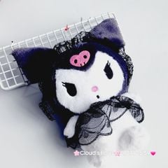 Gấu Bông Kuromi Mặc Váy Ren